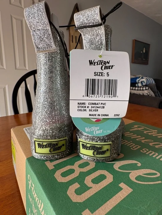 Western Chief Rain Boots Combat Toddler Size 5 Silver Glitter - Picture 6 of 7